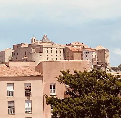 Farniente Et Douceur En Plein Centre De *