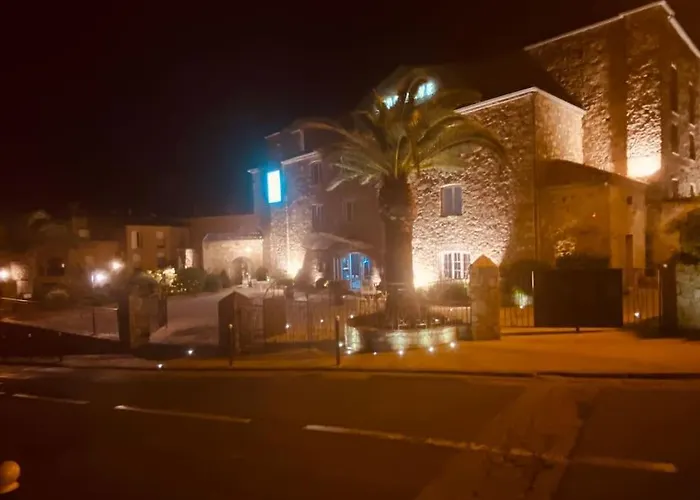 Farniente Et Douceur En Plein Centre De Καλβί